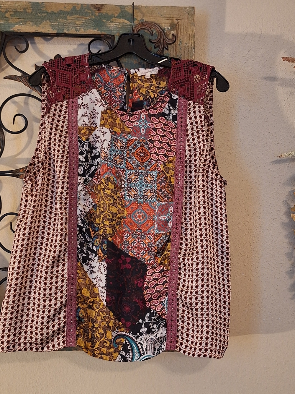 🔥🔥CLEARANCE🔥 Mystree Multicolor Patchwork Lace-Trim Tank Top. Size Large